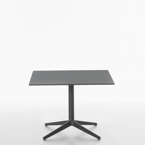 現代風ビストロ用テーブル - MISTER X - PLANK - HPL / MDF / 鋳鉄製脚