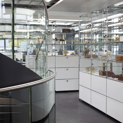 現代風展示ケース - USM Haller - USM Modular Furniture - ガラス製 / 金属製 / 引き出し付き
