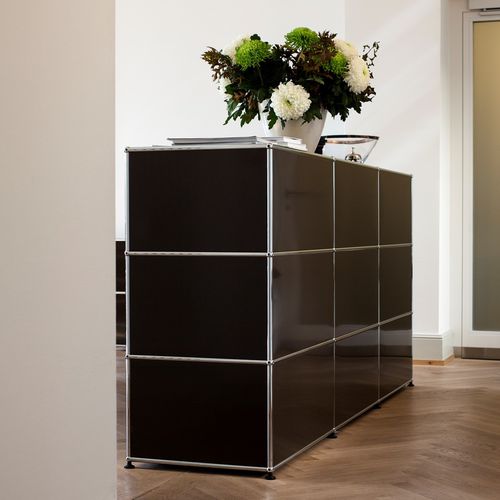 背の高いサイドボード - USM Haller - USM Modular Furniture - 現代風 / 金属製 / オーダーメイド