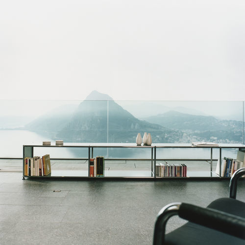 低い棚 - USM Haller - USM Modular Furniture - 現代風 / 金属製 / ガラス製
