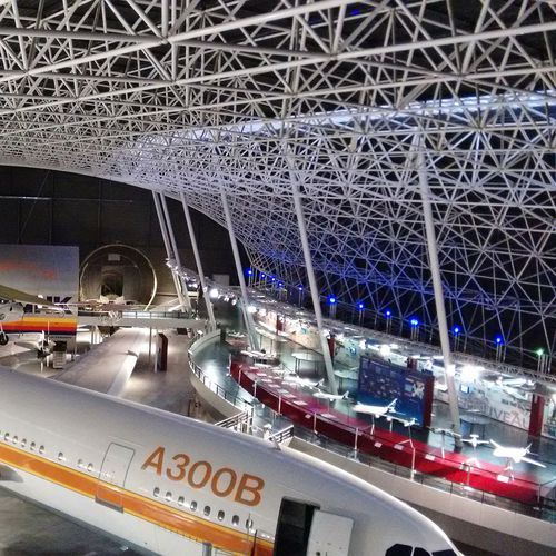 屋根用金属製骨組み - EXPOSITION AERONAUTIQUE AEROSCOPIA - Lanik