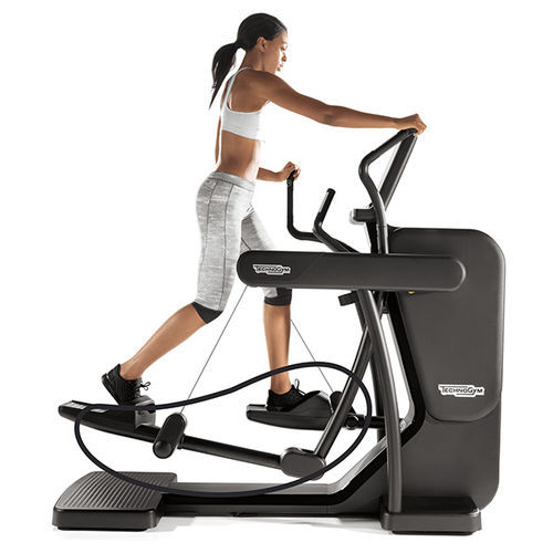 ☆TechnoGym/テクノジム クロストレーナー（VARIO EXCITE700SP) 埼玉県坂戸市発 現品確認OK【K0927R3BH】 -  健康用品、健康器具