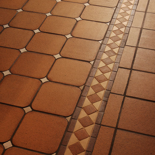 セラミック製ボーダータイル - NATURAL - DECOR - TERRAKLINKER - GRES DE BREDA - 床置き