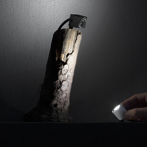 直付けスポットライト - EYELET - LINEA LIGHT GROUP - LED / 正方形 / IP65