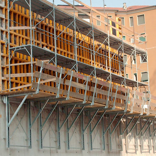作業用プラットフォーム - CLIMBING BRACKET - Faresin Formwork SpA