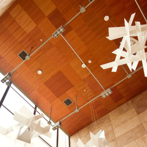 壁取り付け式吸音パネル - MICROACUSTIC - Ideatec Advanced Acoustic Solutions - 天井用 / 仮天井用 / 木製