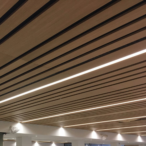 壁取り付け式吸音パネル - SLATS - Ideatec Advanced Acoustic Solutions - 天井用 / 仮天井用 / 無垢材