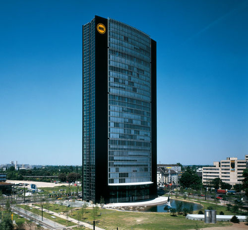 ガラス製ベンチレーテッドファサード - ARAG TOWER - Permasteelisa - 金属製