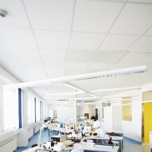 ガラスウール製仮天井 - HYGIENE CLINIC™ A - Saint-Gobain Ecophon - タイル / クリーンルーム用 / 屋内用