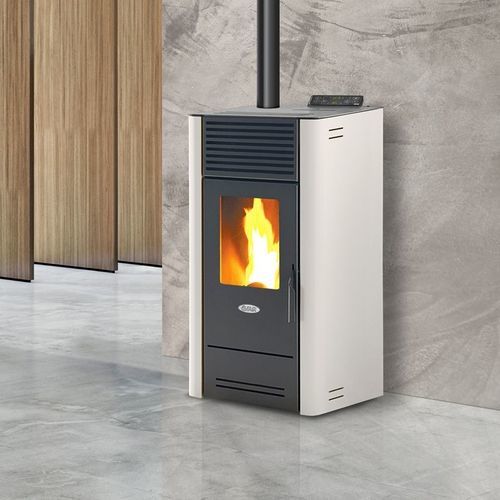 ぺレットストーブ - BIO80A - FAIR srl - 0 - 5 kW / 5 kW...10 kW / 独立型