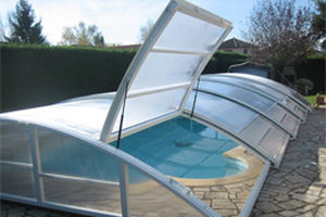 ロープールエンクロージャー - ESSENTIAL - PISCINES MAGILINE - 伸縮自在 / アルミニウム / 手動