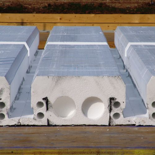 ポリスチレン製フォームライナー - PLASTBAU® METAL - POLIESPANSO SRL - コンクリート製 / 壁用 / プレハブフロア用