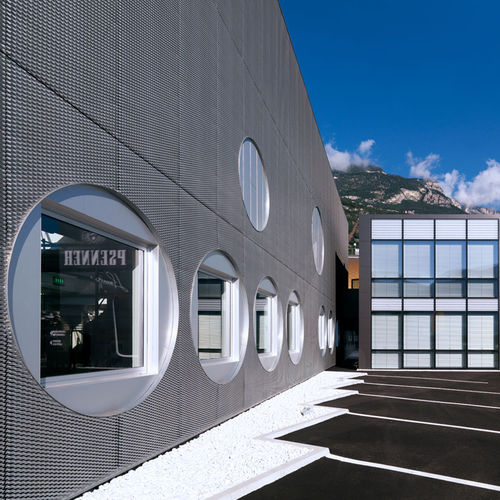 通気ファサード用サイディング - PSENNER DISTILLERY, TERMENO - ZINTEK - 板状 / 銅製 / チタン亜鉛