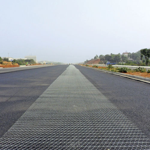 補強材ジオグリッド - ROAD MESH&reg; - Maccaferri