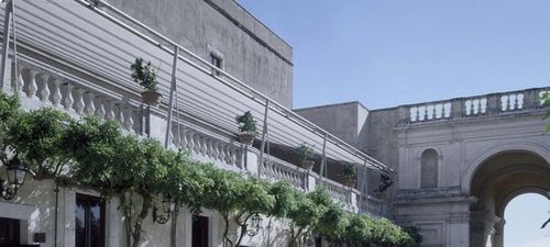Tenara®建築用膜材 - VILLA D'ESTE - SEFAR - 格納張力構造 / マルキーズチェア用