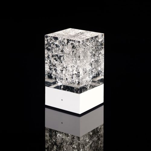 卓上ランプ - D-CÜB CRISTAL - DACRYL® - アクリルガラス製 / オリジナルデザイン / ワイヤレス