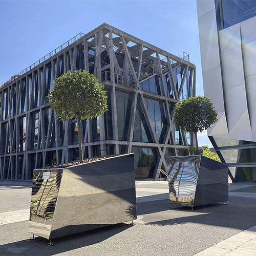 溶融亜鉛メッキ鋼製ベルサイユプランター - DEGRE9 1 - CYRIA | Mobilier Urbain - コールテン鋼製 / 熱漆塗りスチール / 耐候性