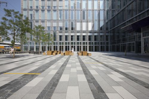 コンクリート製敷石 - CITY TRUCK - Kronimus AG Betonsteinwerke - 高性能および高チャージ / 車の通れる / 公共スペース用