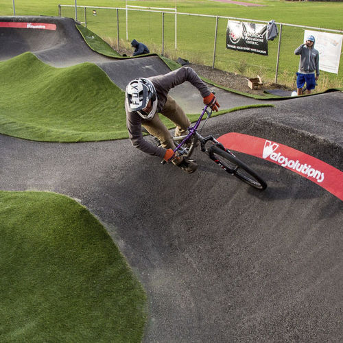 バイクパーク用ポンプトラック - HOOD RIVER, OR - World Skate Parks - ビチューメン