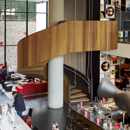 高級品階段 - CITIZENM, BOWERY, NEW YORK - EeStairs - ヘリカル / 木製ステップ / 木枠