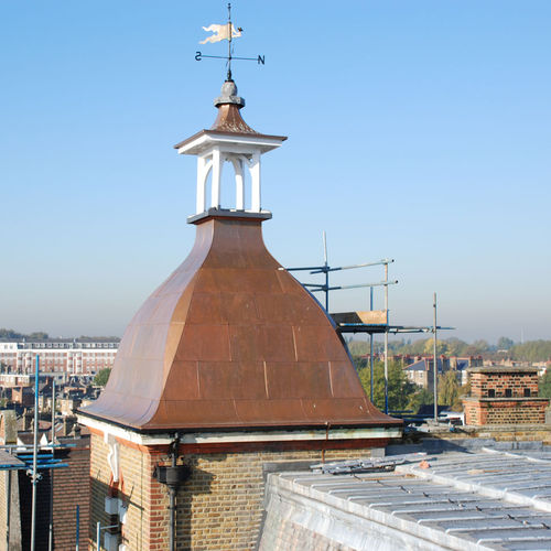 銅製カバー - NEW KINGS PRIMARY SCHOOL - Peters Roofing - 金属風 / 立ちはぜ継 / フラット