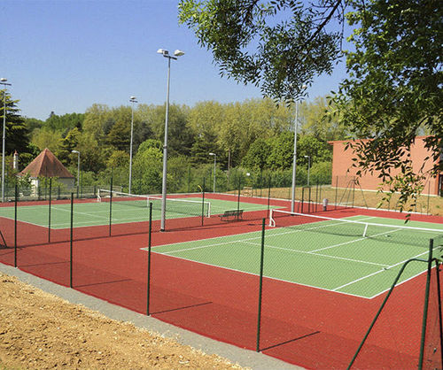 金網フェンス - CL&Ocirc;TURES DE TENNIS - GROUPE SAE - TENNIS D'AQUITAINE - スポーツ用 / スポーツグラウンド用 / 金属製