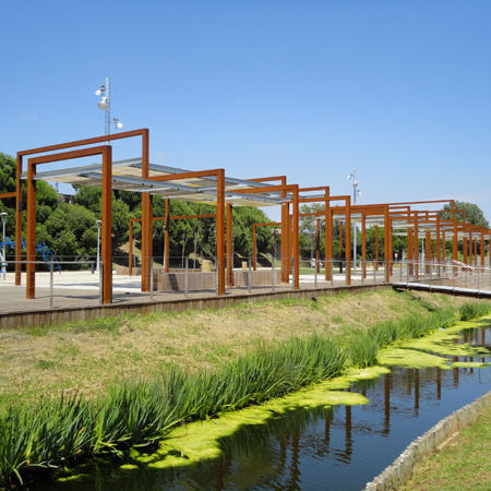 表面取り付けパーゴラ - PERGOLA U SYSTEM - URBADIS Microarquitectura - 溶融亜鉛メッキ鋼製 / モジュラー式 / 業務用