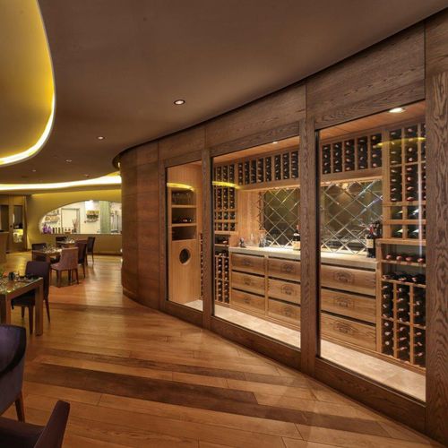業務用ワインセラー - INTERCONTINENTAL ISTANBUL - Focus Wine Cellars - 組み込み式 / ガラス製 / 無垢材