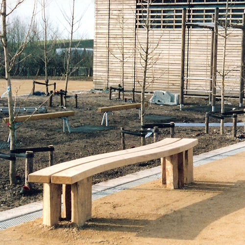 現代風公共ベンチ - EARTH CENTRE, DONCASTER - Factory Street Furniture - オーク材 / モジュール式