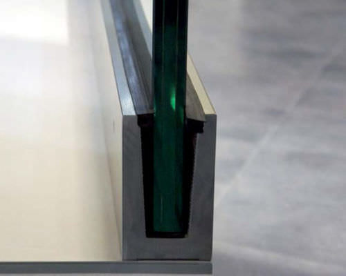 金属製締結部品 - GLASS U EXTRA STRONG - AALCO METALS LIMITED - パネル用