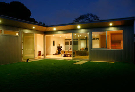 プレハブ家 - VENICE - OMD office of mobile design - エコ / モジュラー / 現代風