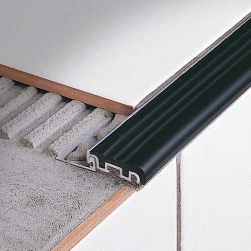 アルミニウム階段用段鼻部材 - STAIRTEC FS - PROFILITEC - 滑り防止
