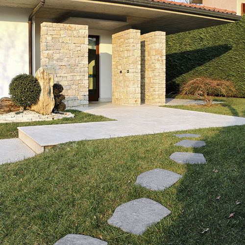 飛び石 - STONE GRES - PASSO GIAPPONESE GRIGIONI - GRANULATI ZANDOBBIO SPA