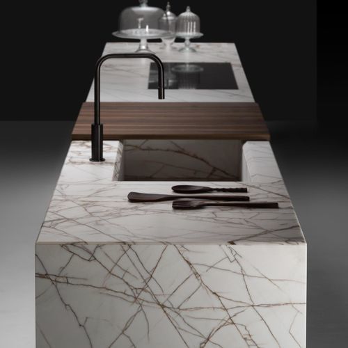 大理石現代式アイランドキッチン - KU45 STRIP - Key cucine - ラッカー塗装メタル製 / 木材 / ウォールナット