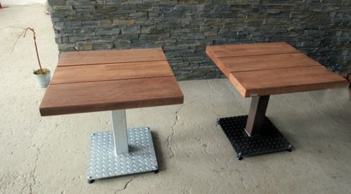 現代風ビストロ用テーブル - THORS DESIGN - 木製 / スチール製 / 正方形