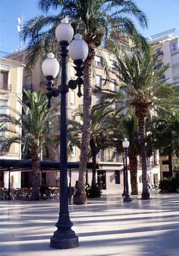 都会風街灯 - ALICANTE DRA/LC - ROS Iluminación - 伝統的 / 金属製 / LED