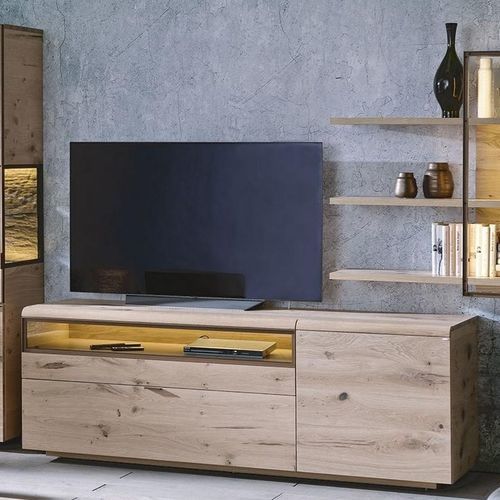 現代風テレビキャビネット - V-Cube - Voglauer Möbelwerk Gschwandtner & Zwilling GmbH & Co. KG - 引き出し付き / 埋込照明付き / オーク材