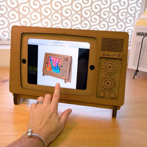 家庭用iPad®スタンド - SAFARI TV - cardboard safari - 横型