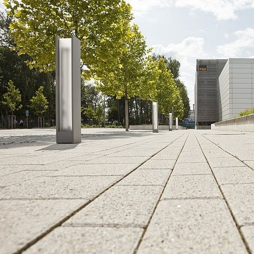 庭用照明ポール - FERRARA - Hess GmbH Licht + Form - 公共スペース用 / 現代風 / ガラス製