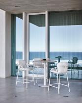 wit on white-52
