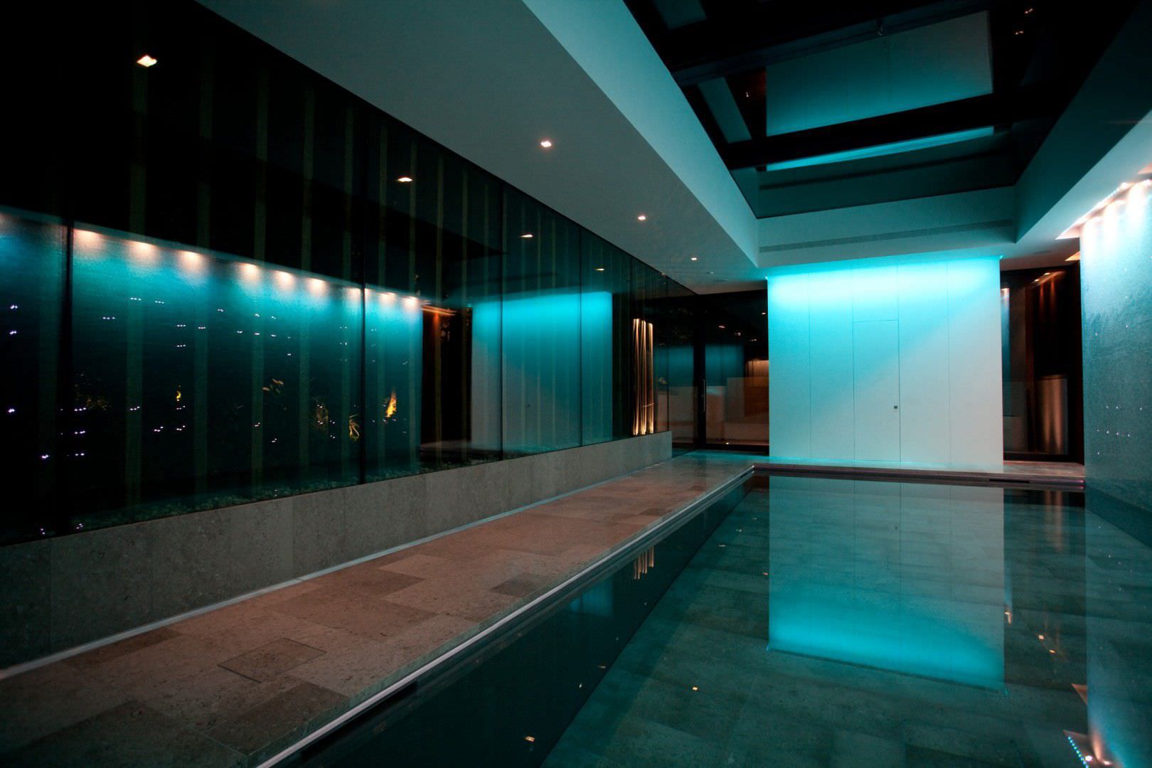 Piscina interna - SURREY - GUNCAST SWIMMING POOLS - semienterrada / em ...