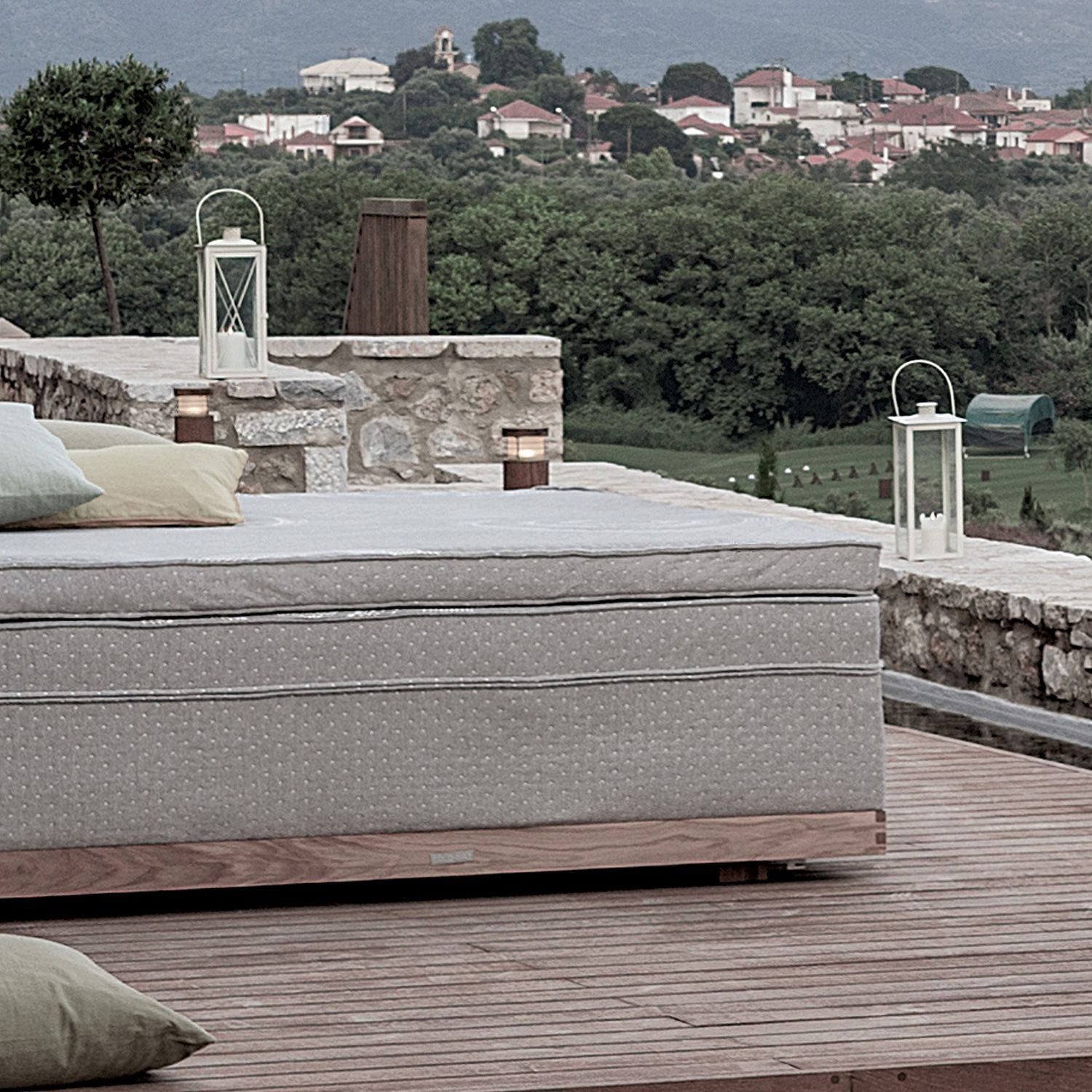 Estrado para cama de casal PYTHAGORAS