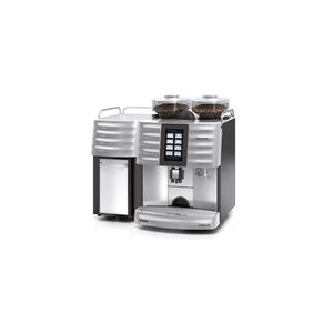 máquina de café com bomba