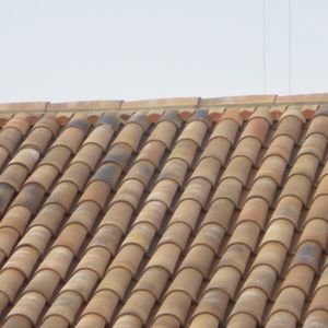 telha colonial curva