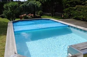 capa com bolhas de ar para piscina