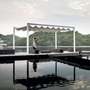 pérgola apoiada em parede