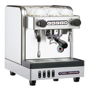 máquina de café com bomba