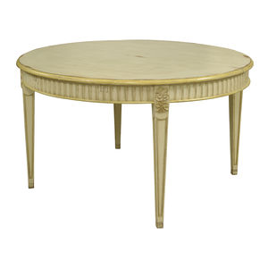 mesa de jantar do estilo Luís XVI