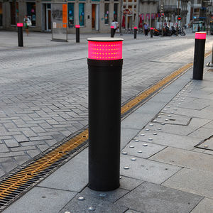 poste balizador de iluminação para espaços públicos