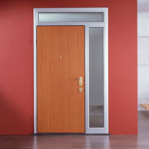 porta com isolamento térmico